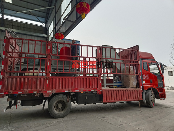 1000型鋁箔壓塊粉碎機發往河南