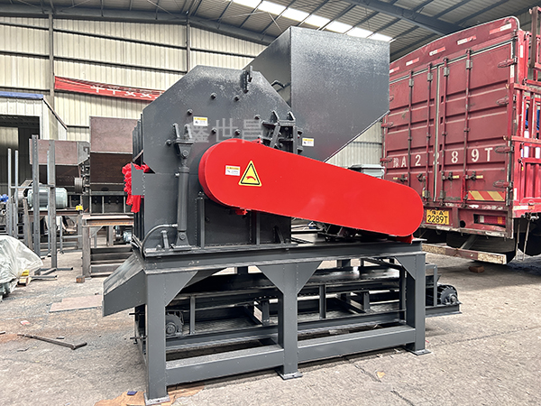 1000型易拉罐破碎機發往湖南